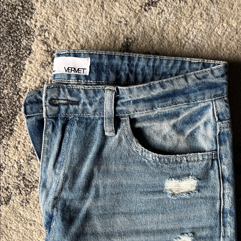 Vermet Women's Blue Distressed Jeans